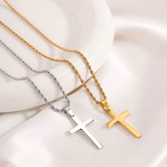 Gold stainless steel necklace with cross pendant - Picture 3 of 5